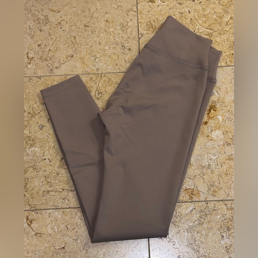 URTHWEAR NWOT Women’s Ecomoss Medium Compression Legging, Desert Clay Size S - Picture 3 of 6